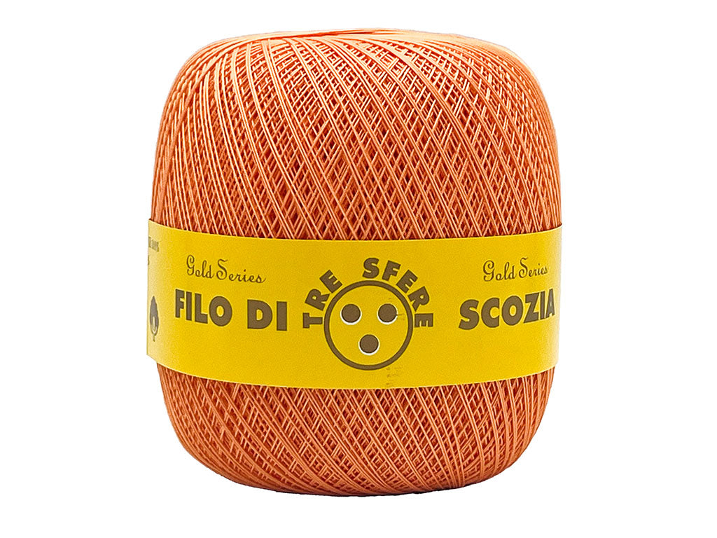 Cotone filo di scozia colorato. Titolo 16