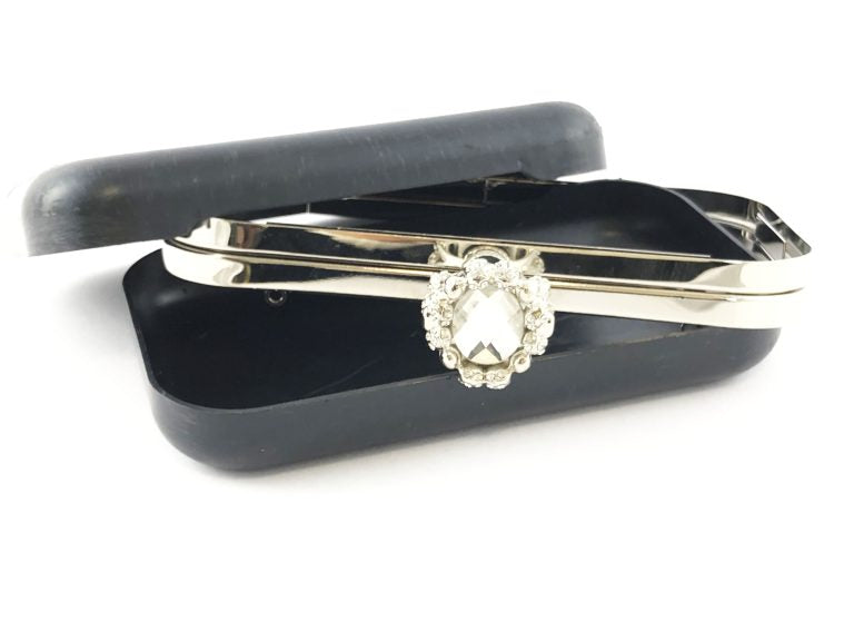 Clutch con chiusura 18 cm
