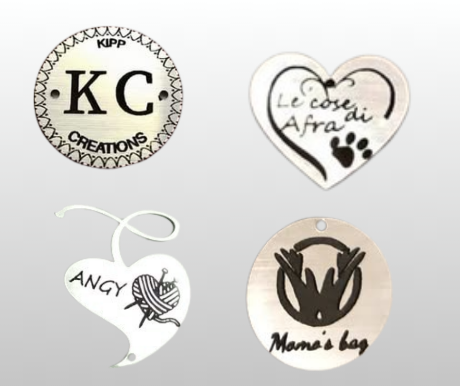 Etchette in plexiglass argento con logo