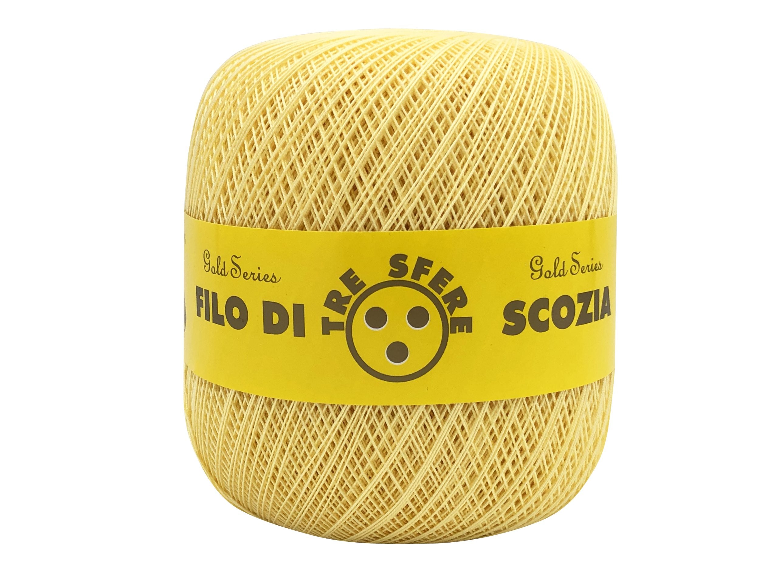 Cotone filo di scozia colorato. Titolo 16