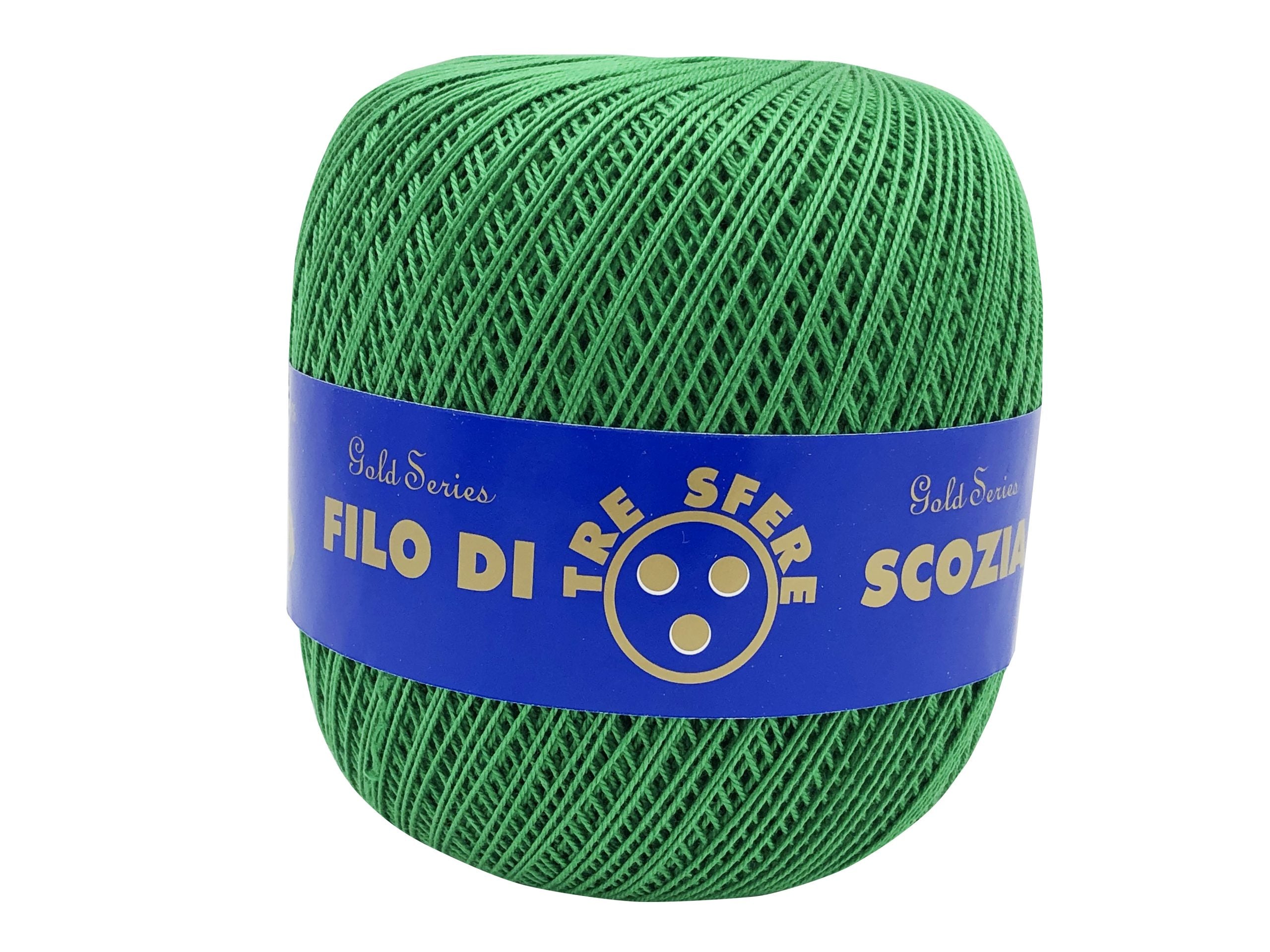 Cotone filo di scozia colorato. Titolo 8