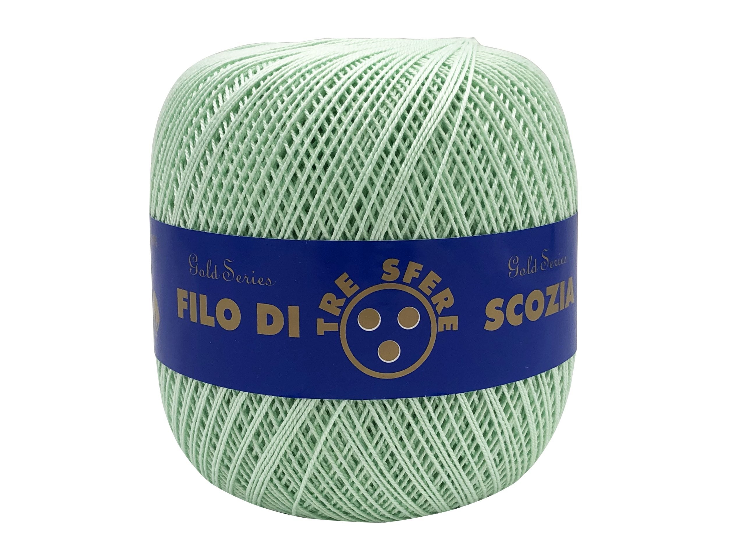 Cotone filo di scozia colorato. Titolo 8